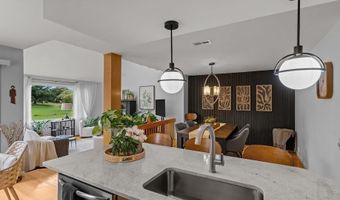 78 Valley Green Ct A, North Providence, RI 02904