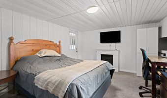 5 TRINITY Pl, Barrington, NJ 08007