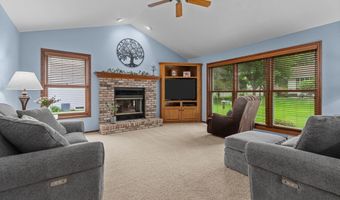 2521 E INGLEWOOD Pl, Appleton, WI 54915