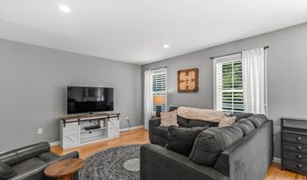 57 Gillette Way 57, Bristol, CT 06010
