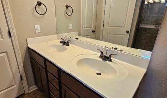 1151 Meadows Dr, Benton, AR 72019