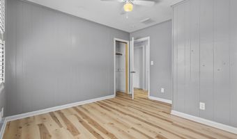 37 Tarinelli Cir, Bridgeport, CT 06606