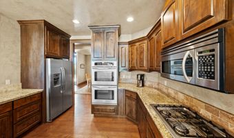 21420 Belknap Dr, Bend, OR 97701