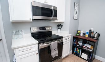 435 Ruth St, Bridgeport, CT 06606