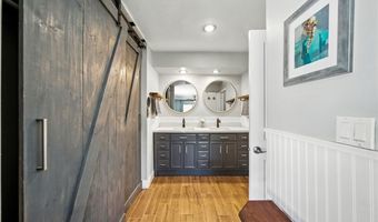 10494 Meadow Glen Way E, Escondido, CA 92026