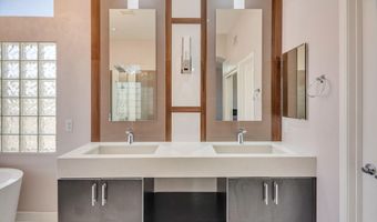 6911 W DEL RIO St, Chandler, AZ 85226