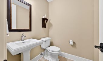 262 Dietrich Rd, Ballwin, MO 63021