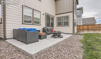 806 White Crow St, Aurora, CO 80018