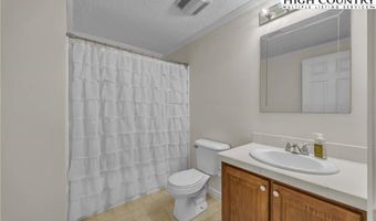 317 Dillard Dr, Jefferson, NC 28640