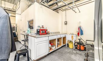 23 Lafayette Cir, Bridgeport, CT 06604