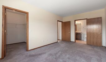 5311 W Mint Julip Dr 301, Alsip, IL 60803