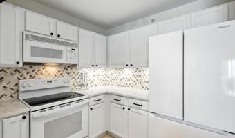 316 Clayton Crossing Pl B, Ballwin, MO 63011