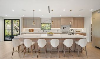 4551 Alonzo Ave, Encino, CA 91316