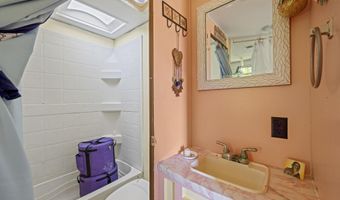 62 HOOLAWA Rd B, Haiku, HI 96708