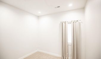 2410 Eastland Dr, Algona, IA 50511