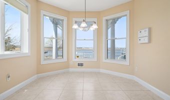 1100 Island Dr, Bayville, NJ 08721