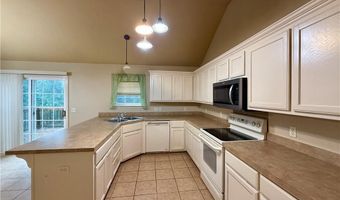2 Radcliffe Dr, Bella Vista, AR 72714