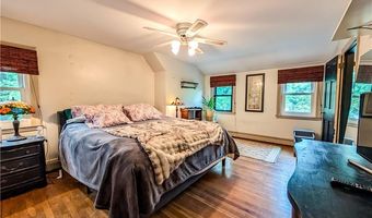42 Mechanic St, North Smithfield, RI 02896