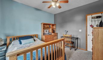 596 Vaughn Trl, Akron, OH 44319