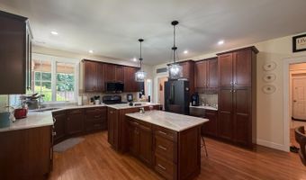 32 Red Maple Ct, Batesville, IN 47006