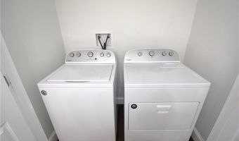 92 Trout Dr, Middletown, RI 02842