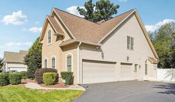 6139 PALOMINO Dr, Allentown, PA 18106