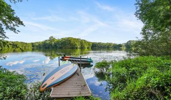 12 Sage Rd, Danbury, CT 06810