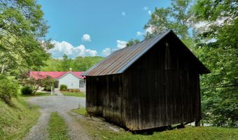 90 Taylor Ln, Alderson, WV 24910