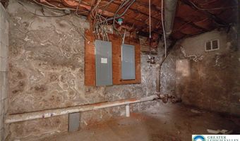 135 N 5th St, Allentown, PA 18102