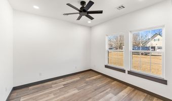 205 Lindsey Ave, Adair, OK 74330
