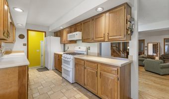 74 Muncy Ln, Ashland, KY 41102
