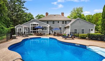 76 Plummer Rd, Bedford, NH 03110