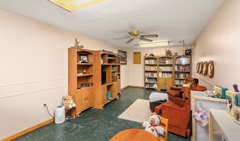 918 SE Peterson Dr, Ankeny, IA 50021
