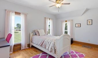 8011 Hollow Corners Rd, Almont, MI 48003
