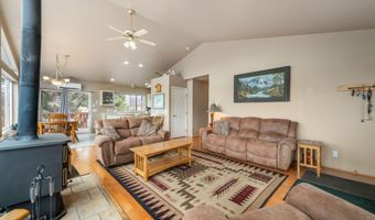 635 N Cougar Ln, Apple Valley, UT 84737