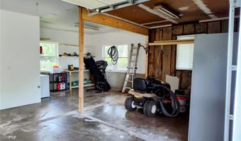 263 E Skyline Dr, Ballwin, MO 63011