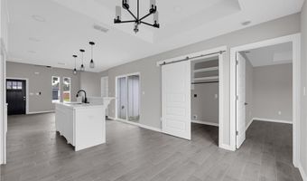 607 Tower Oak Dr, Alamo, TX 78516