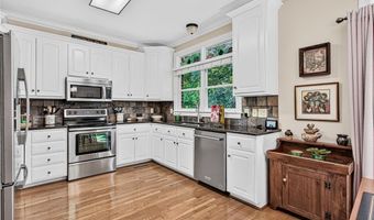 827 Anns Ct, Asheboro, NC 27205