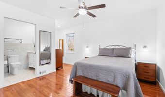 42 Lake Blvd, Aberdeen Twp., NJ 07747