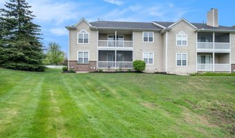 2925 N Knightsbridge Cir, Ann Arbor, MI 48105