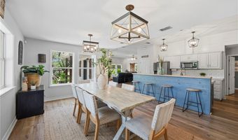 201 W Rhodes Ave, Aransas Pass, TX 78336
