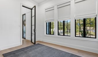 699 Savannah Estates Blvd, Biloxi, MS 39532