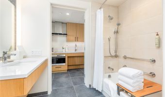 1390 Kapiolani Blvd 3002, Honolulu, HI 96814
