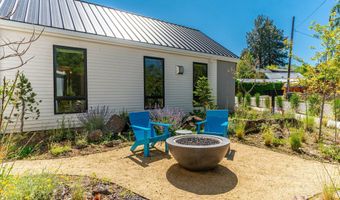 15 NW St Helens Pl # 1 & #2, Bend, OR 97703