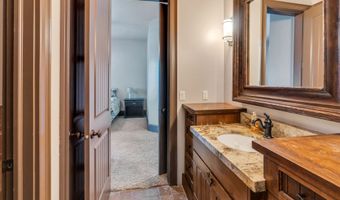 811 S HIGH RIDGE Dr E, Alpine, UT 84004