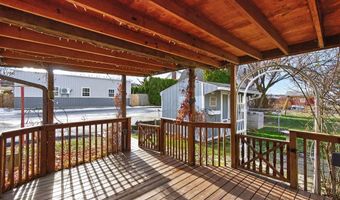 108 W 2ND St, Alburtis, PA 18011