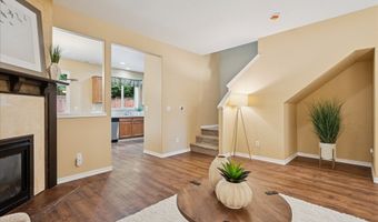 12805 SW NIGHT HERON Ln 102, Beaverton, OR 97007