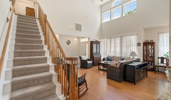 102 Sylvan Lake Blvd, Bayville, NJ 08721