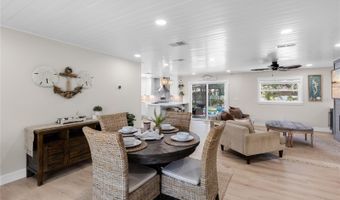 327 FRANCIS Dr, Apollo Beach, FL 33572
