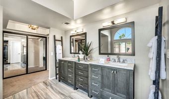 3225 Shoreline Dr, Las Vegas, NV 89117